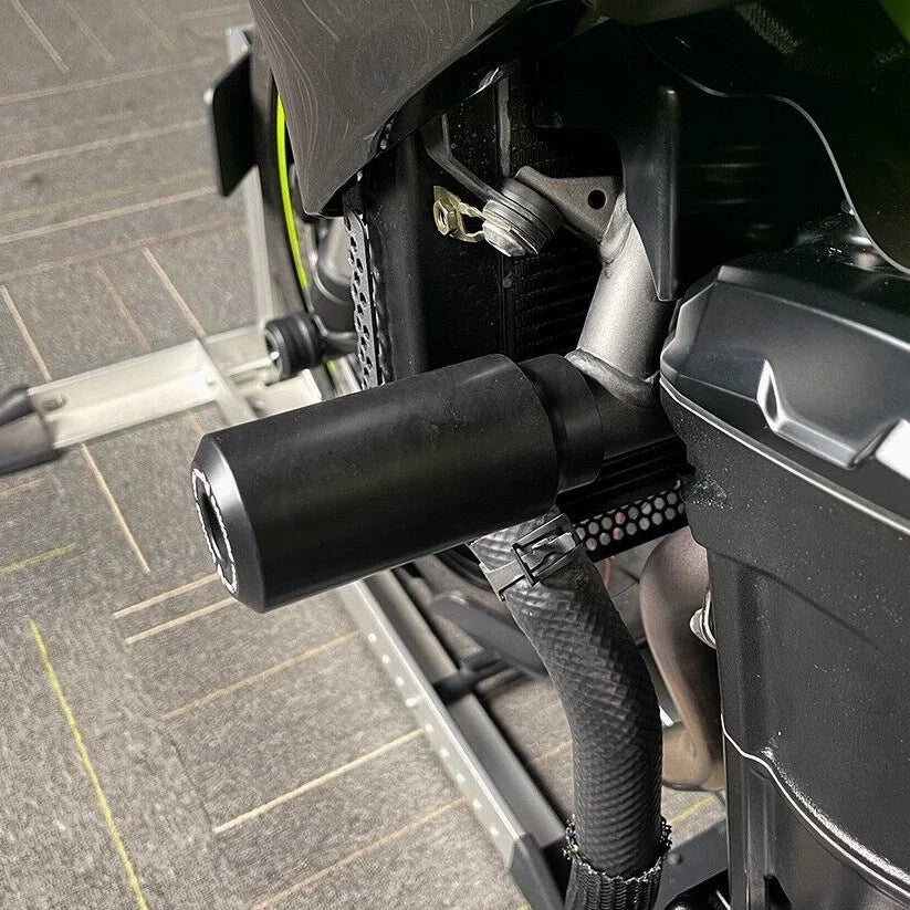 Frame Slider Crash Protector for KAWASAKI Z900 Z900RS Z900RS SE Engine Crash Pad Falling Protection Motorcycle Accessories